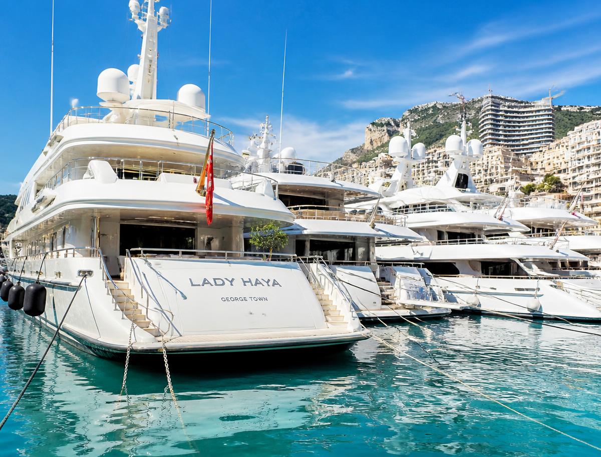 Yachting & ultra-high-net-worth clients